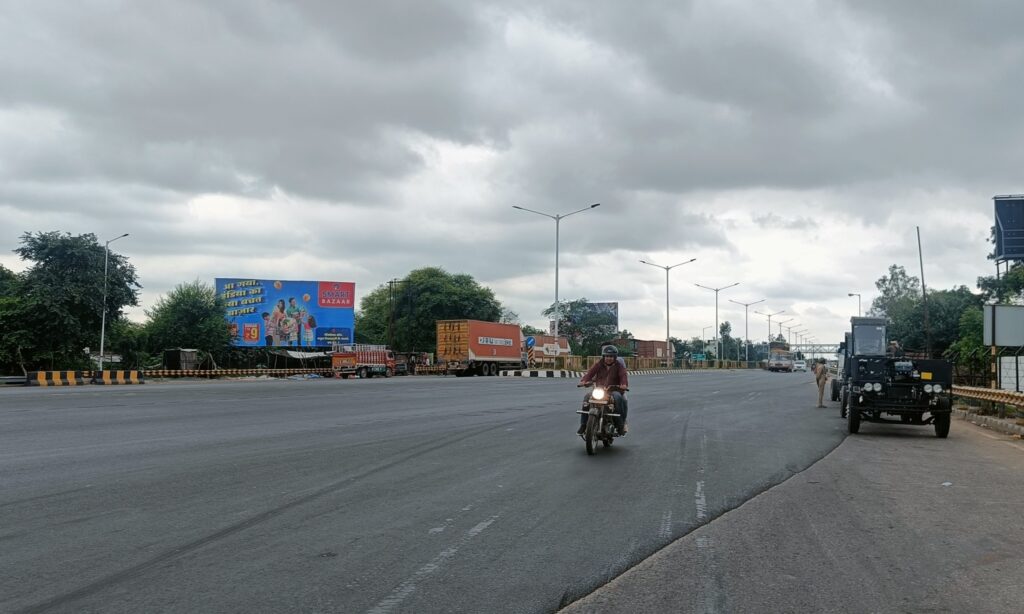 Highway Hoarding - OOH Advertising